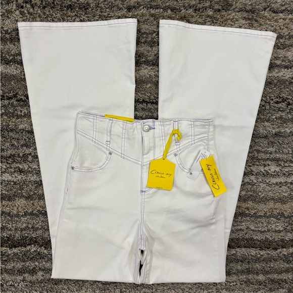 Circus By Sam Edelman Super High Rise Flare Jeans In White Sz 27 NWT | Flared - - Picture 2 of 13